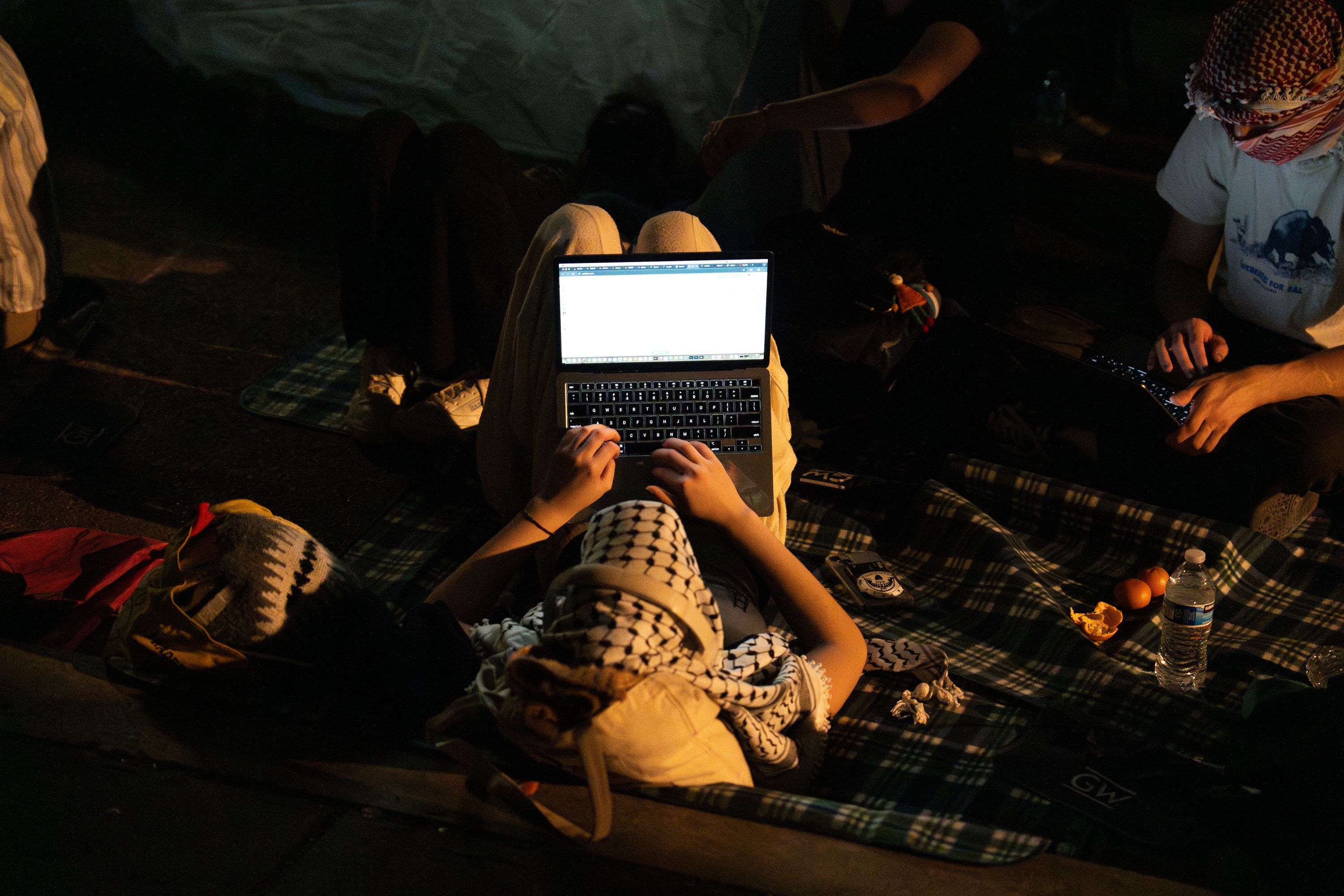 https://staging.spectrejournal.com/wp-content/uploads/2024/05/kIg9PjZ9.jpeg