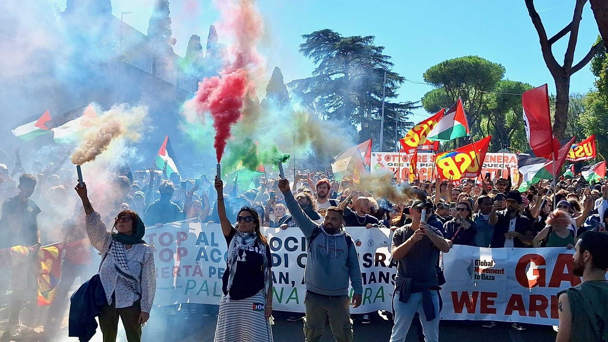 Demonstrators during October 3 general strike in Italy. Source:USB/ Facebook