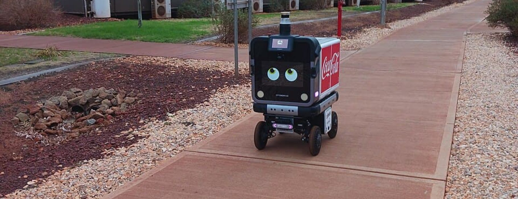 Food_delivery_robot_Ottobot_in_the_Pilbara,_February_2023_02